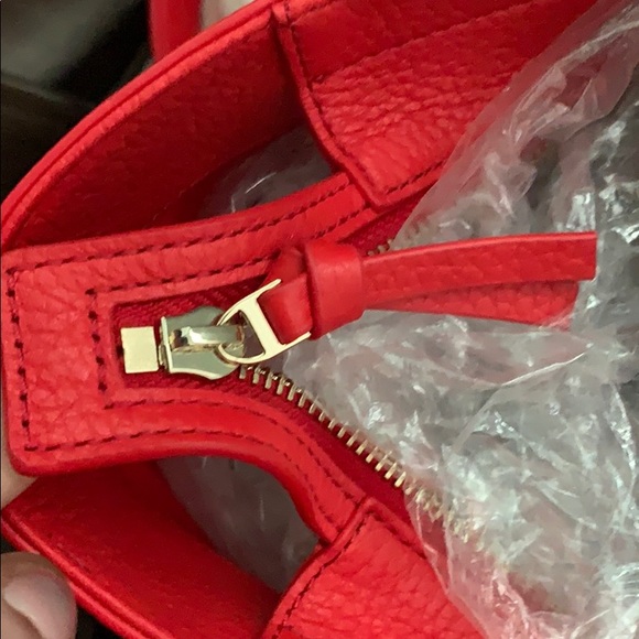 SOLD! Tory Burch Tote - Picture 7 of 7